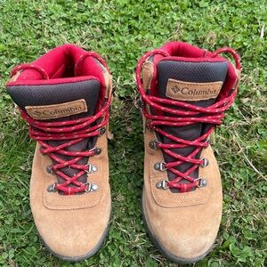 Columbia Women's Tan and Red Hiking Boots